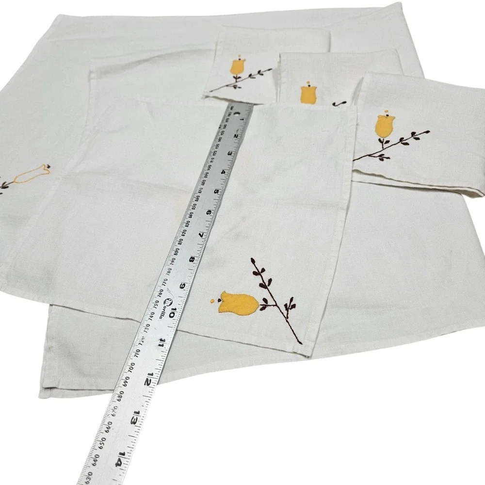 Vintage Handmade Linen Tablecloth Set Napkins Floral Applique Embroidery Cottage